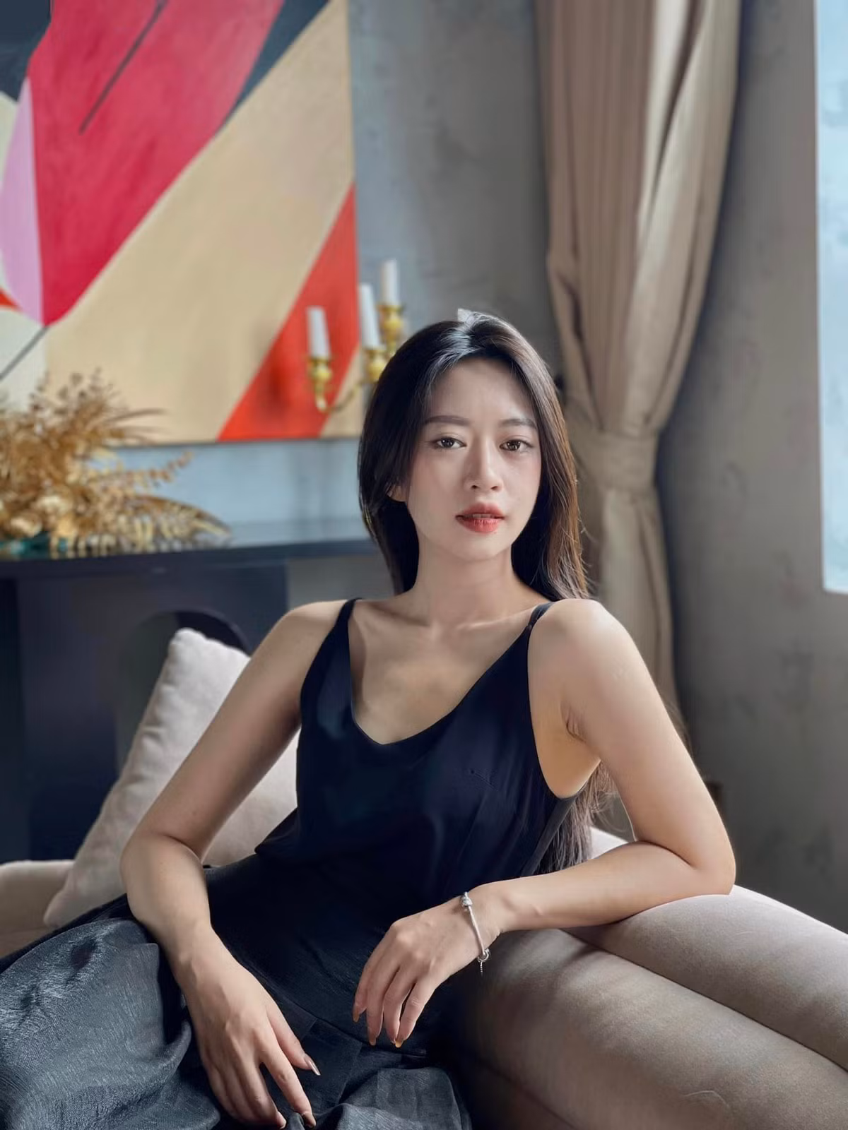 Hình ảnh quyến rũ của hot girl "Nóng Cùng World Cup 2022" cổ vũ Ecuador - Phạm Đan Chi.