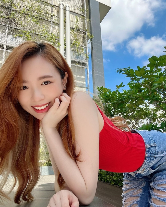 Là người đại diện hãng hàng không, các nữ tiếp viên cần đáp ứng một số tiêu chuẩn nhất định về chiều cao, diện mạo.