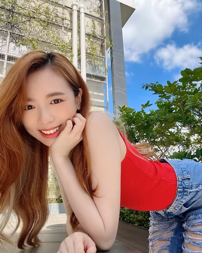 Là người đại diện hãng hàng không, các nữ tiếp viên cần đáp ứng một số tiêu chuẩn nhất định về chiều cao, diện mạo.