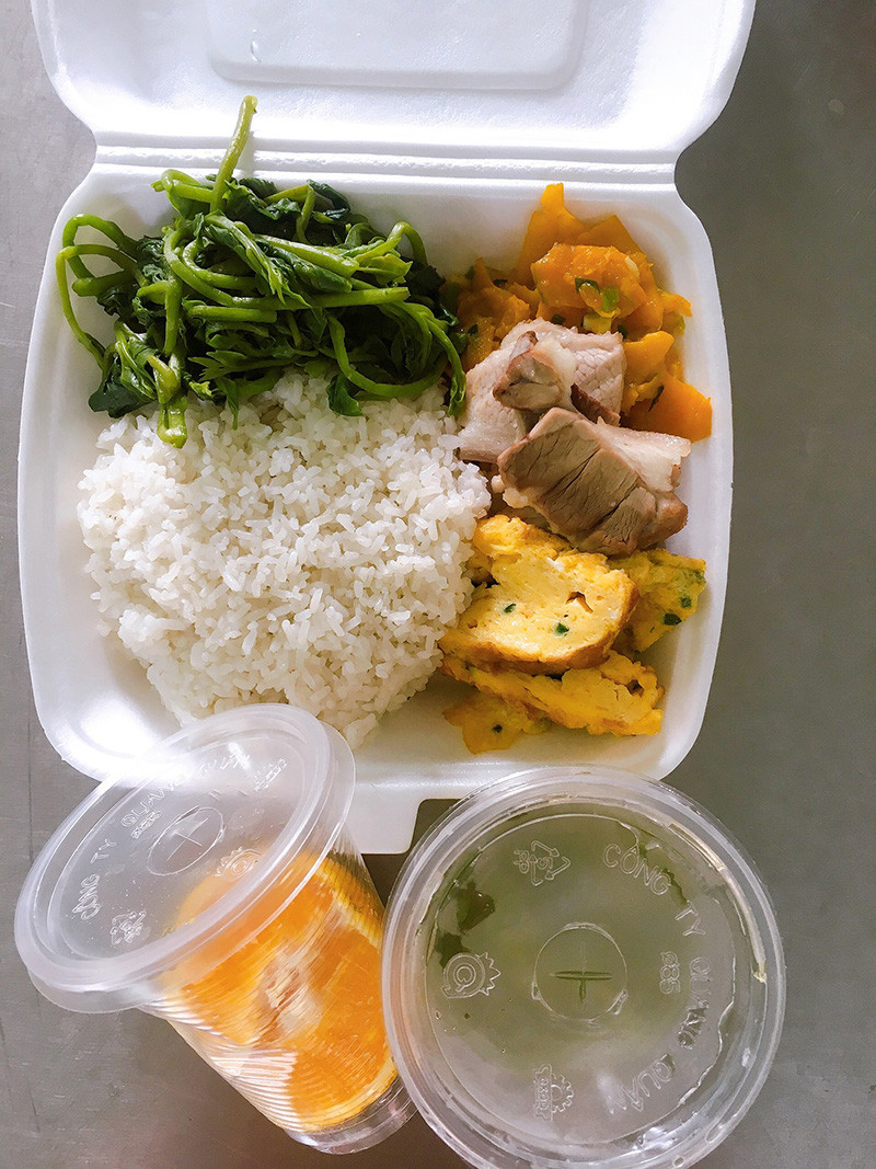 Các chị em còn làm nhiều món đặc sản mùa hè mà người Việt Nam vốn ưa chuộng như: sấu dầm mắm, cà muối,...