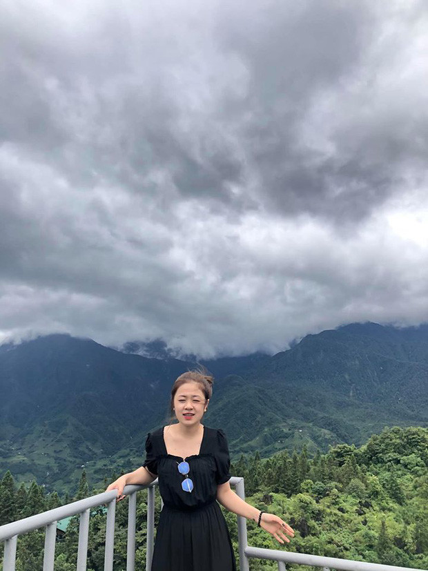 Chụp 6 tấm thì hết cả 6 cô em gái đều bắt lấy khoảnh khắc chị mình nhắm tịt mắt lại, đôi khi còn bị out nét thảm hại.