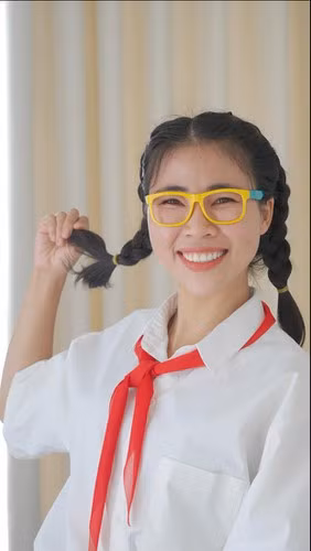 Trước áp lực dư luận, phía Thơ Nguyễn từng xóa hàng loạt video, tắt tính năng kiếm tiền đồng thời nói lời tạm biệt tới khán giả.