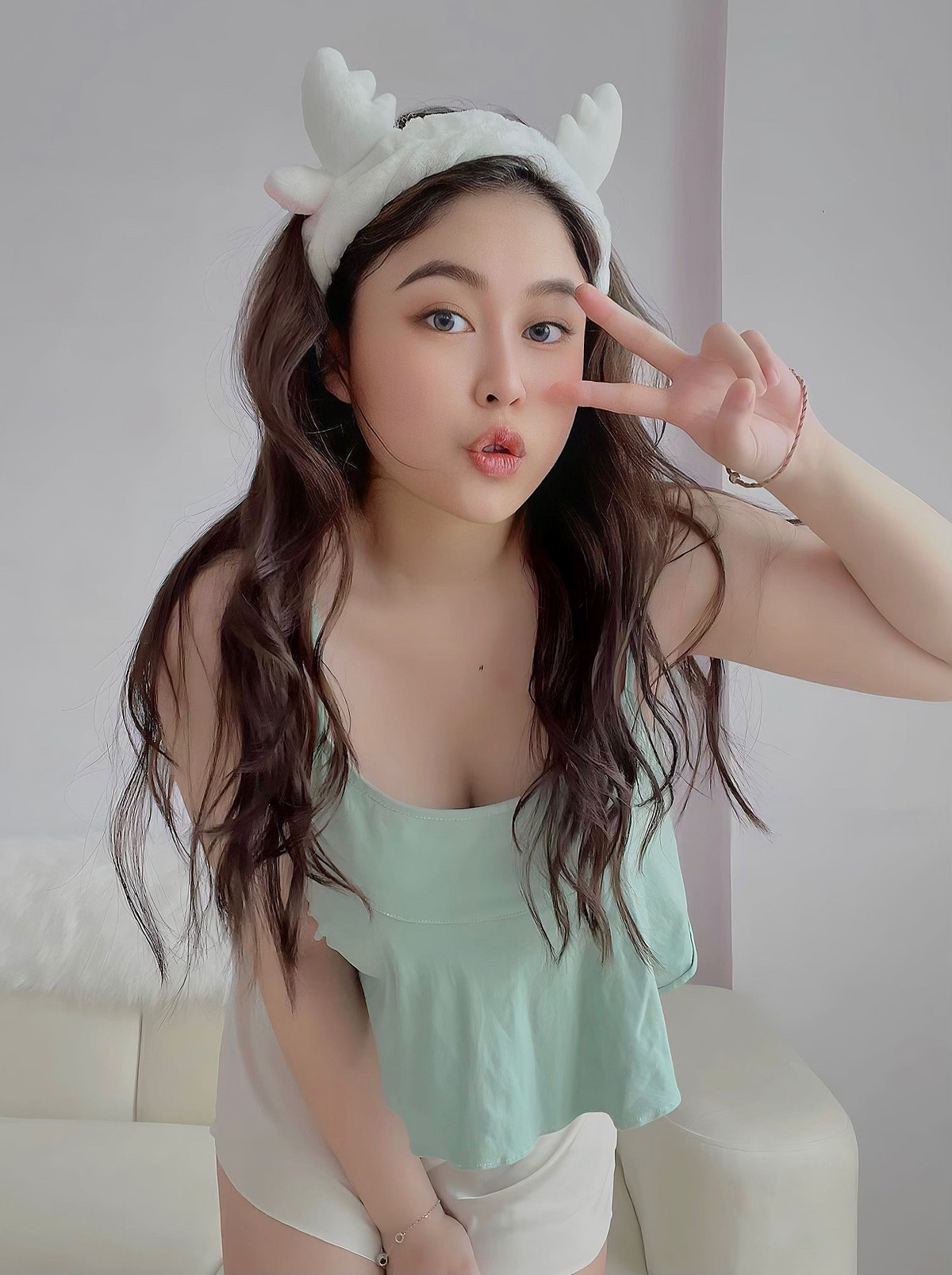 Thay đổi ngoại hình, Ngọc Huyền nhận được nhiều cơ hội mới trong công việc và cuộc sống. Cô trở thành mẫu ảnh và KOL được nhiều nhãn hàng săn đón.