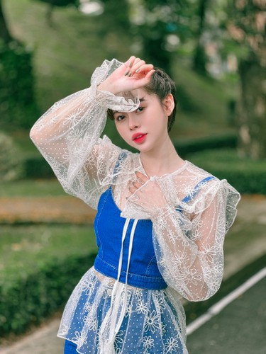 Phương Thoa từng chia sẻ bản thân không phải sinh ra là ở vạch đích, cô đã trải qua không ít khó khăn để có được thành công như hôm nay.