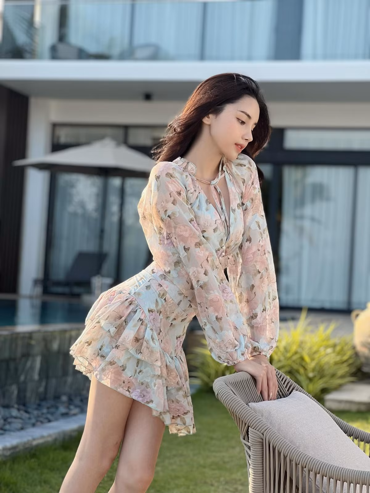 Mới đây, Đan Tiên cũng đã cập nhật trên trang cá nhân hình ảnh của bản thân từ nhỏ đến lớn. Từ một cậu bé đến một cô gái như hiện tại.