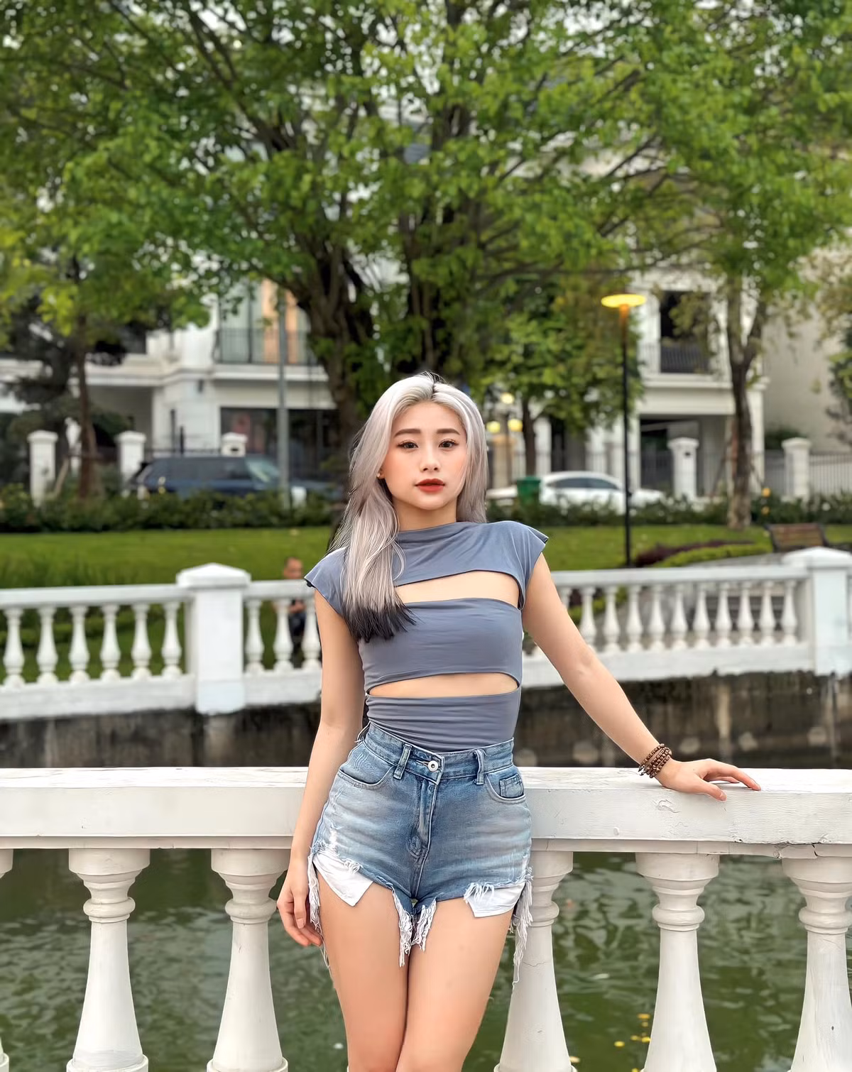 Gu thời trang của Như Phương rất cuốn hút, trẻ trung, hợp với thế hệ Gen Z hiện nay.