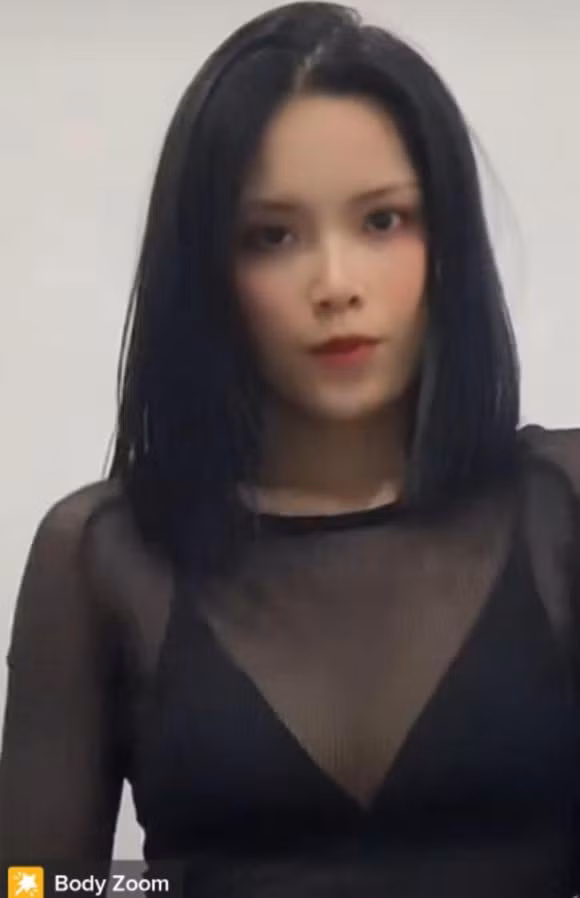 Hiện tại, Tuyết Bít vẫn không có bất cứ phản ứng hay phản hồi nào trước tất cả ý kiến trái chiều của dân mạng.