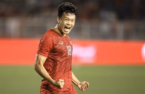 Trong bối cảnh Bùi Tiến Dũng không thể sang Ả Rập Xê-út vì chấn thương, Thành Chung là cái tên được nhiều CĐV đội tuyển Việt Nam đặt trọn niềm tin.