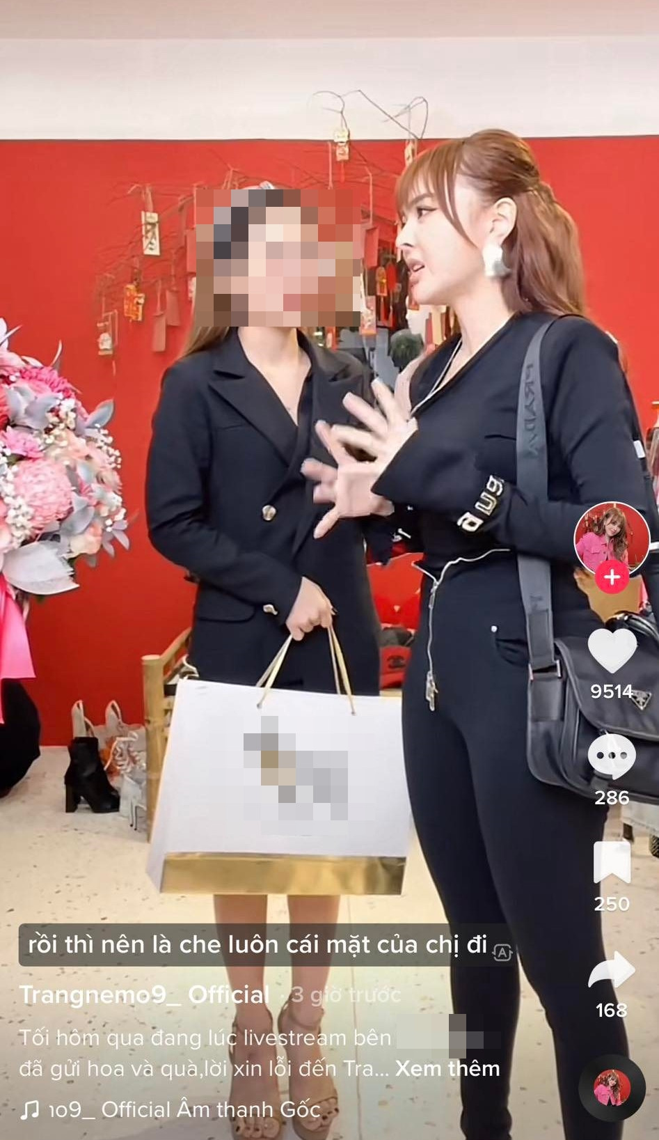 Chưa dừng lại, Trang Nemo còn liên tục bàn luận về sự việc trong các buổi livestream bán hàng hút ngàn người xem.