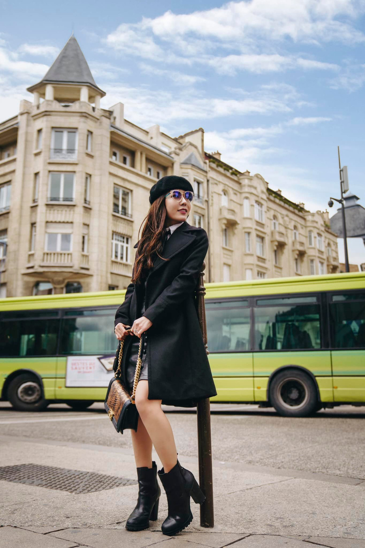 Không phải người mẫu hay diễn viên nhưng Thu Thảo vẫn sở hữu một thân hình chuẩn chỉ, ba vòng cân đối.