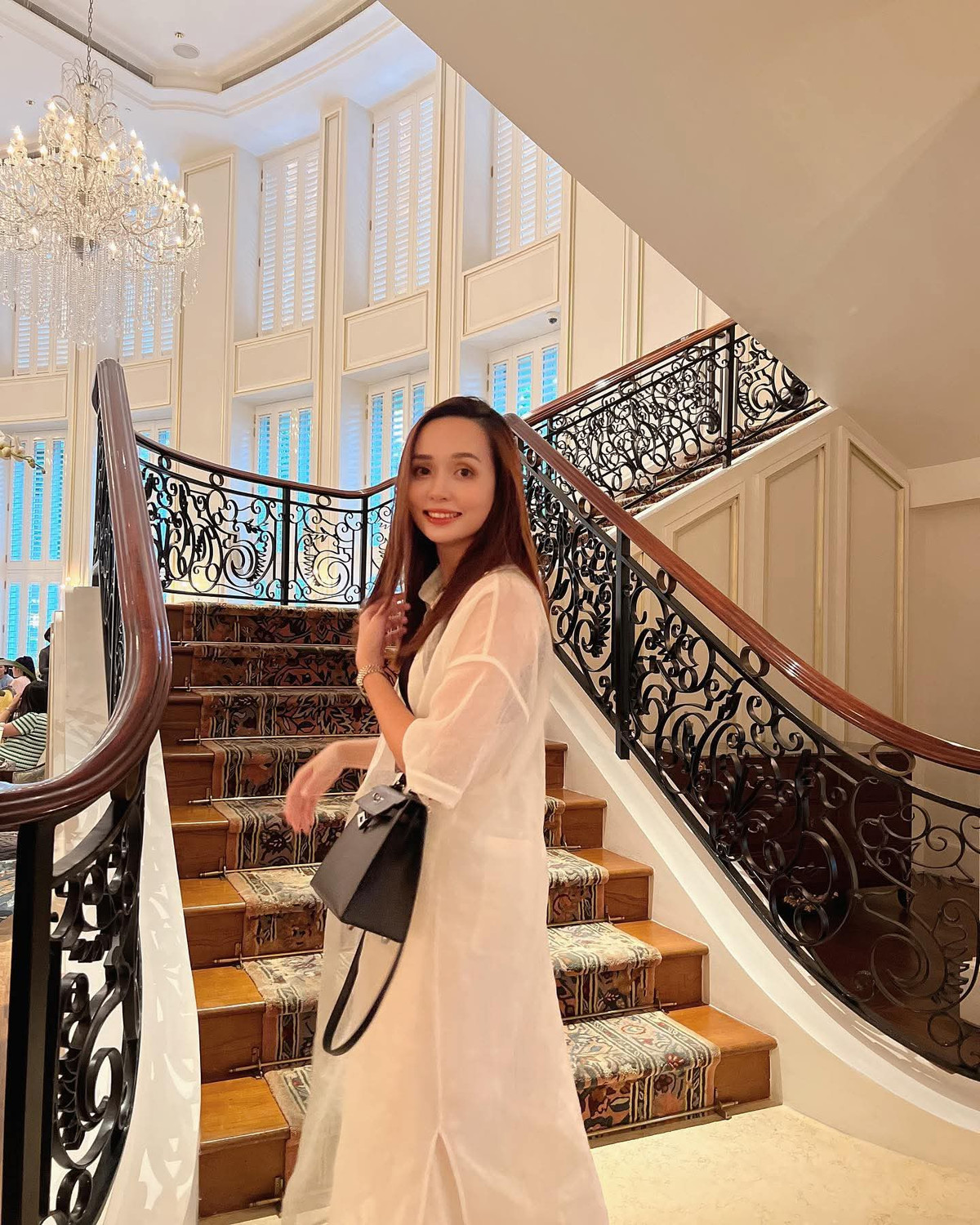 Huyền Mi hiện tại cùng em gái là Quỳnh Anh kinh doanh online.