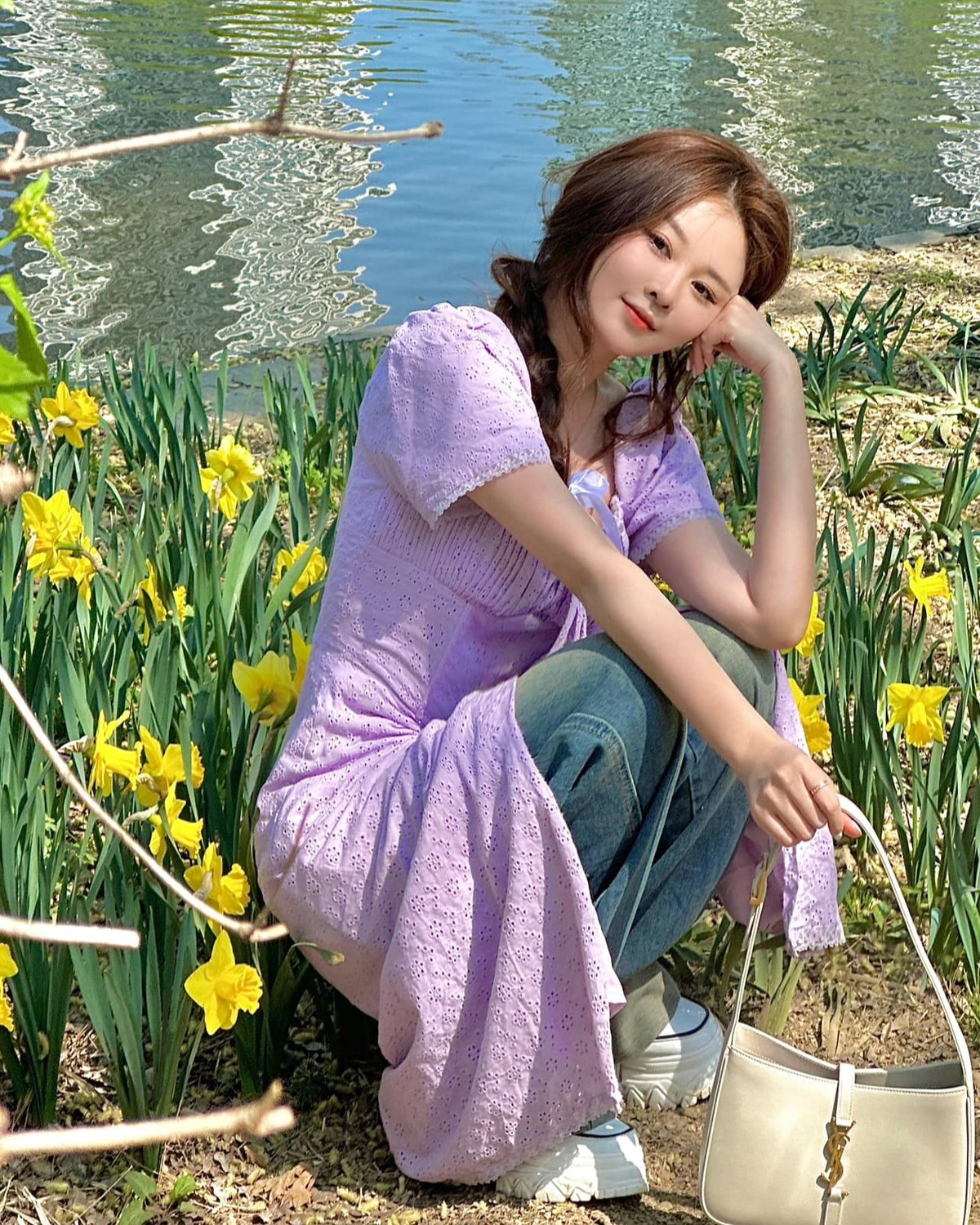 Đến nay sau tròn 10 năm FAPTV thành lập, Ribi Sachi vẫn giữ vững phong độ nhan sắc đáng ngạc nhiên được ví như hot girl đôi mươi không tuổi, vì lẽ đó rất nhiều người đã bất ngờ khi biết tuổi thật của người đẹp này đã vào ngưỡng U35.