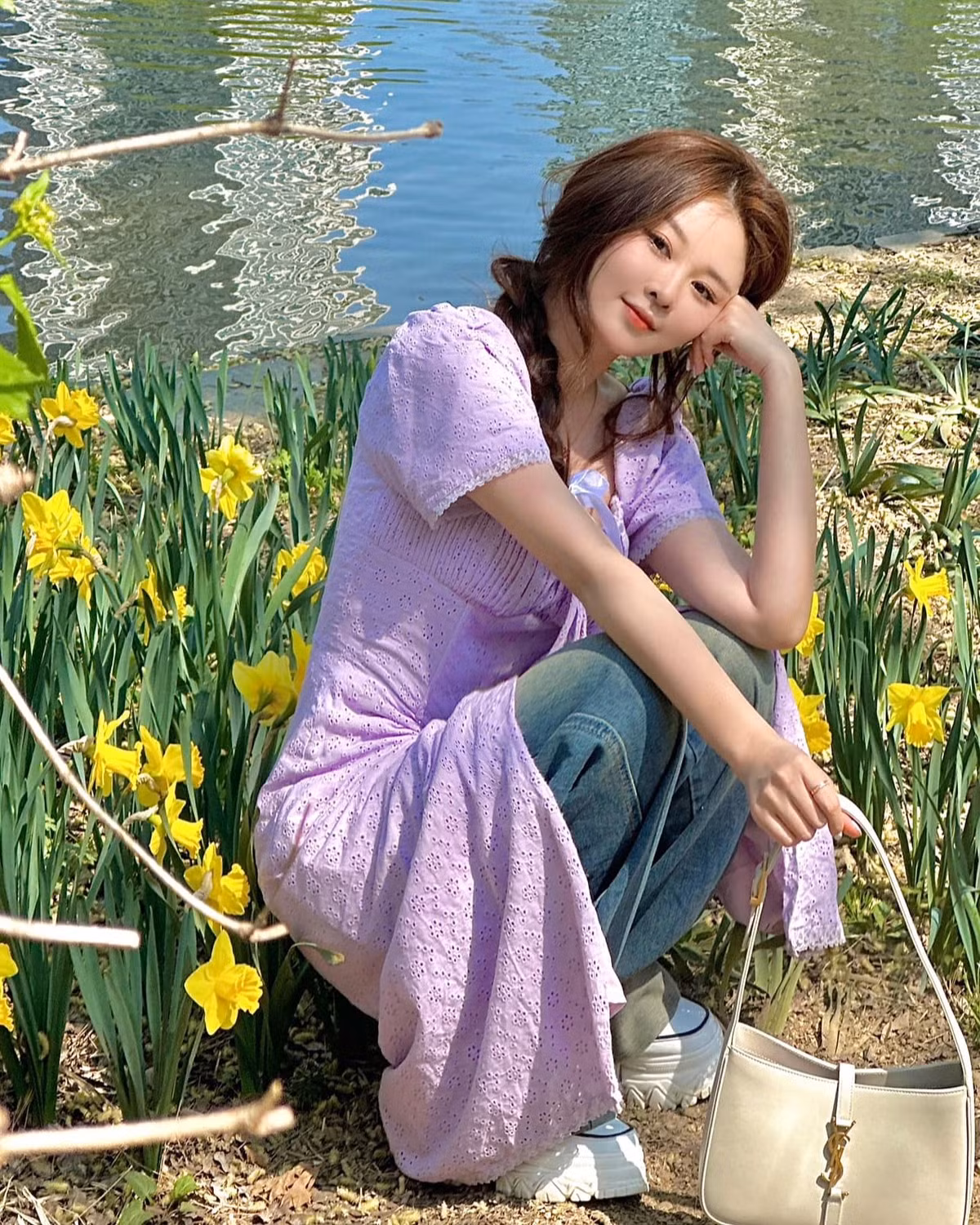 Đến nay sau tròn 10 năm FAPTV thành lập, Ribi Sachi vẫn giữ vững phong độ nhan sắc đáng ngạc nhiên được ví như hot girl đôi mươi không tuổi, vì lẽ đó rất nhiều người đã bất ngờ khi biết tuổi thật của người đẹp này đã vào ngưỡng U35.