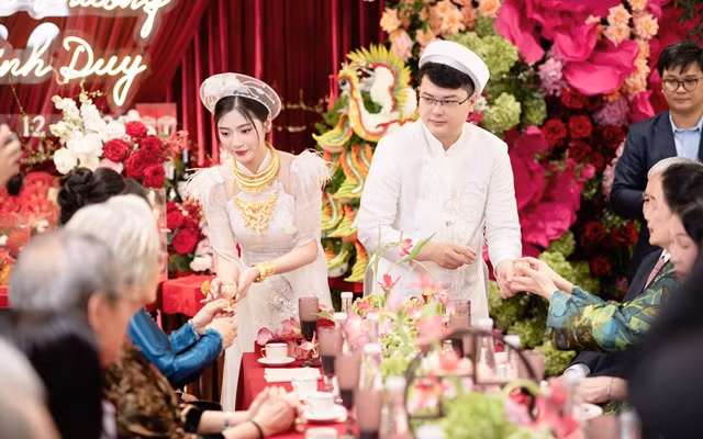 Cô cho biết Win.D là người đầu tiên yêu mà cô mà đưa về ra mắt và công khai với gia đình.