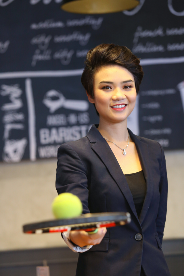 Trên con đường người dẫn chương trình, Thuỳ Dung thường xuyên dẫn chương trình và xuất hiện cùng MC Quỳnh Chi nên dẫn đến bị đồn đoán nảy sinh tình yêu đồng tính.