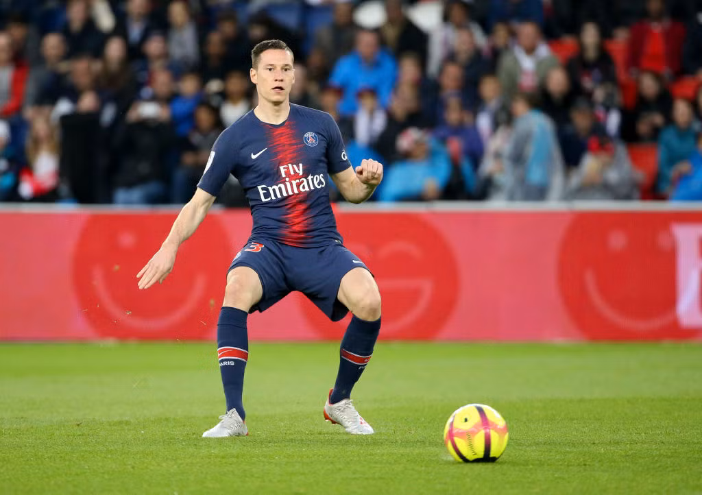 Tiền vệ quốc tế người Đức Julian Draxler đã tiết lộ anh thực sự muốn đến chơi bóng tại Ngoại hạng Anh trong màu áo Leeds.