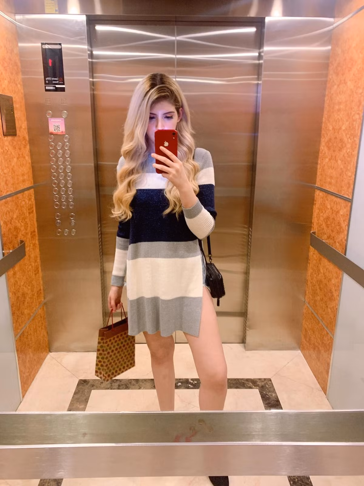 Ở ẩn một thời gian dài, An Tây giờ đây chăm cập nhật ảnh về cuộc sống đời tư hơn trước. Nhiều người nhận xét cô nàng ngày càng gợi cảm.