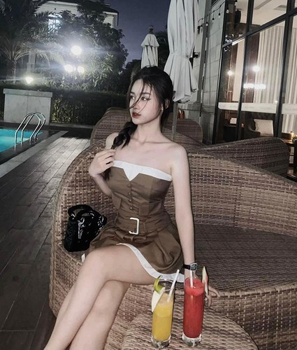 Dù ít đăng ảnh trên trang cá nhân nhưng bức ảnh nào cũng Minh Trang cũng thể hiện được thần thái.