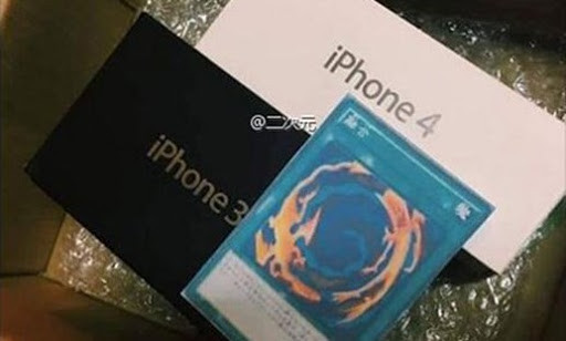 Rõ ràng đặt iphone XS Max nhưng người dùng lại nhận về 2 chiếc iphone 3 và 4.