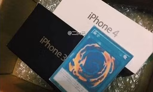 Rõ ràng đặt iphone XS Max nhưng người dùng lại nhận về 2 chiếc iphone 3 và 4.