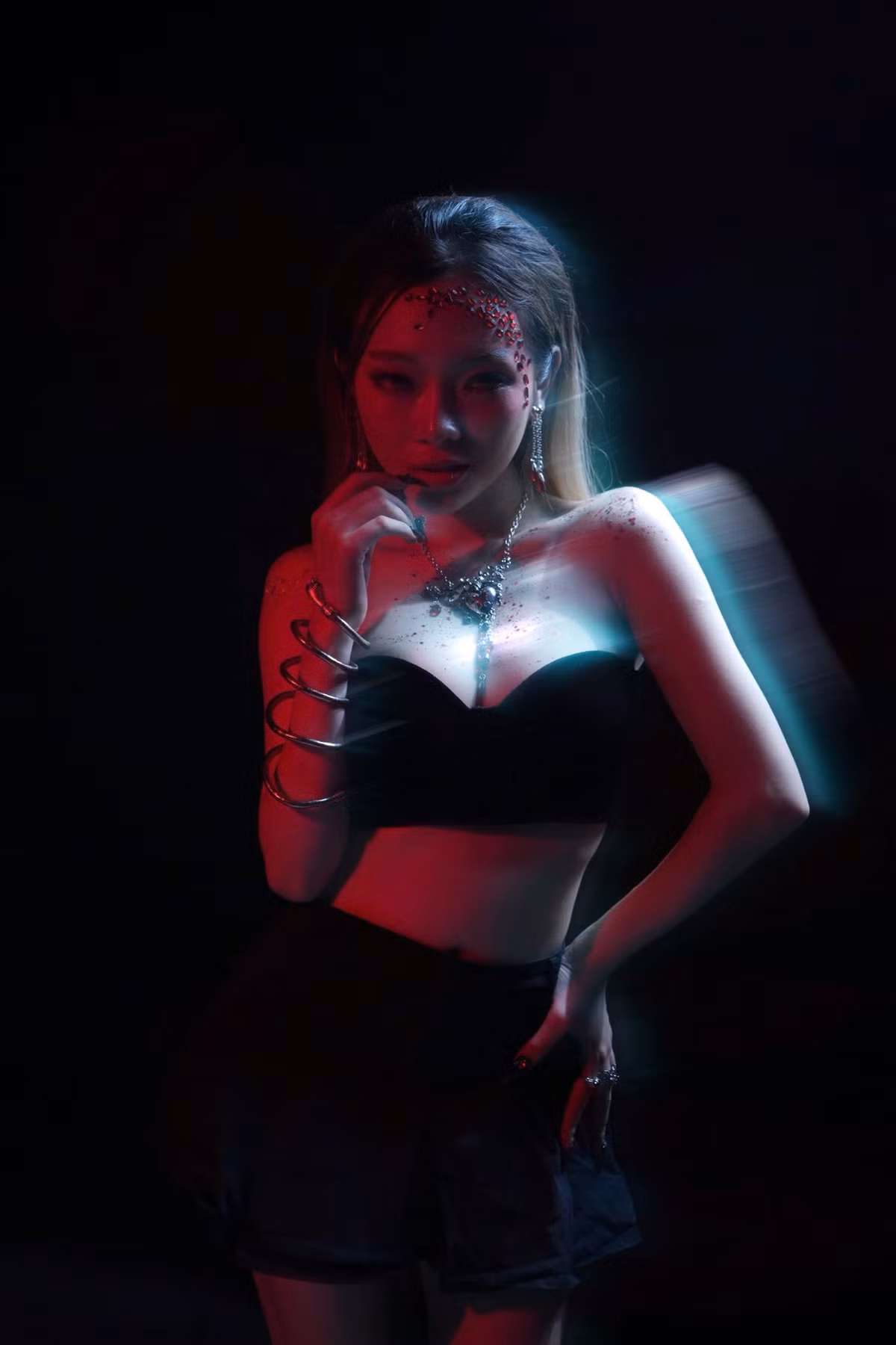 Dù còn nhiều tranh cãi, song không thể phủ nhận giao diện ấn tượng của nữ streamer Lạng Sơn "viral" một thời trong dự án này.