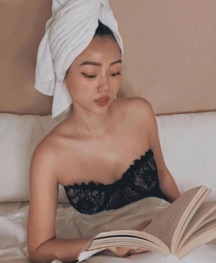 Những năm gần đây, Phương Ly biết quan tâm tới sức khoẻ nhiều hơn nên cô đã tính lượng calo để dễ kiểm soát cân nặng.