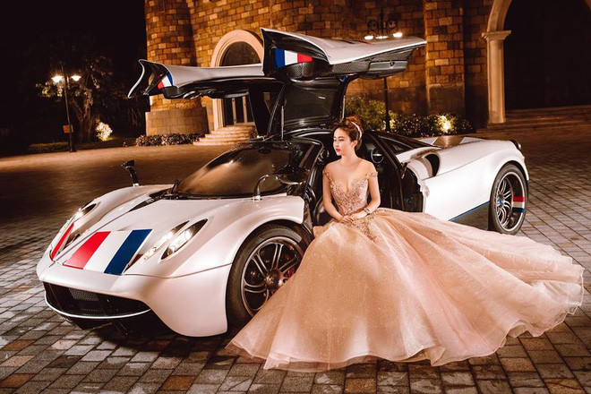 Tuy nhiên, để giữ lửa gia đình, Mina chẳng ngần ngại "cưa sừng làm nghé".