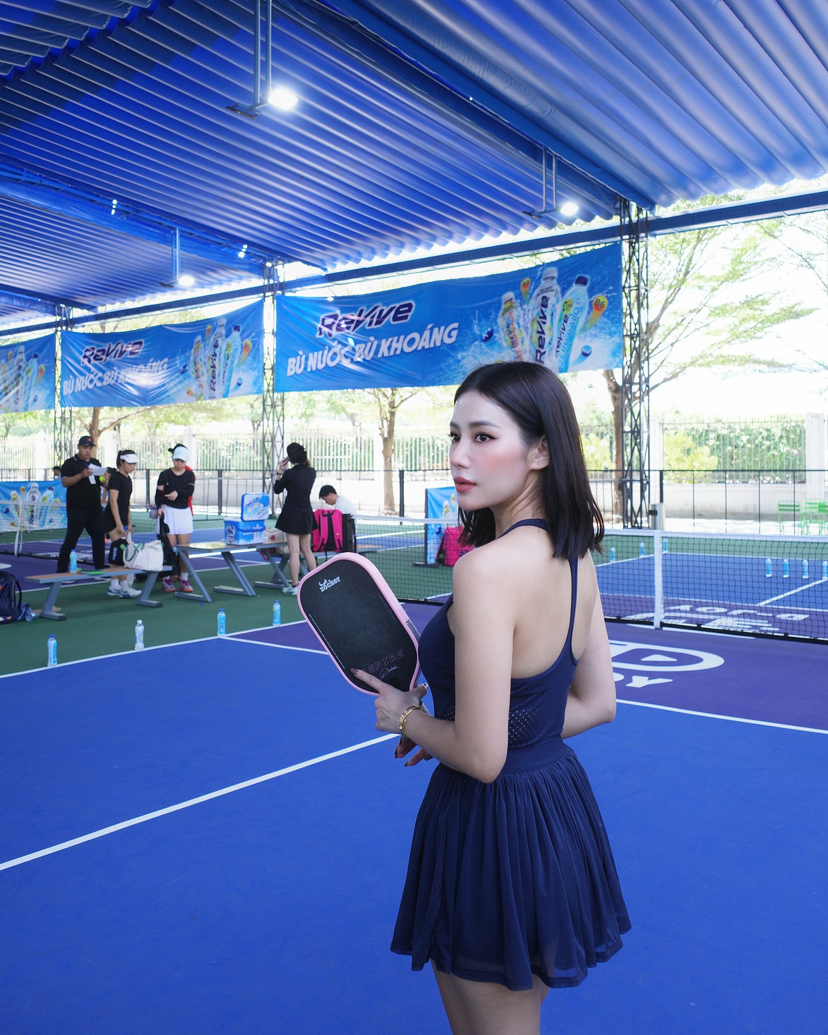 Sau lùm xùm gây tranh cãi về việc chơi pickleball 8 tiếng/ ngày, Milan Phạm vẫn miệt mài với bộ môn đang cực hot này.