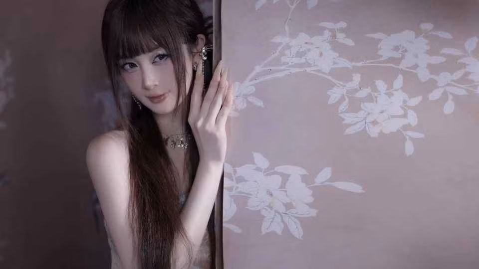Mới đây, Jun Vũ lên tiếng về ngoại hình được cho là khác lạ so với trước. Nàng hot girl Việt kiều cũng chia sẻ việc bị miệt thị ngoại hình dù cô ở mức cân nặng nào.
