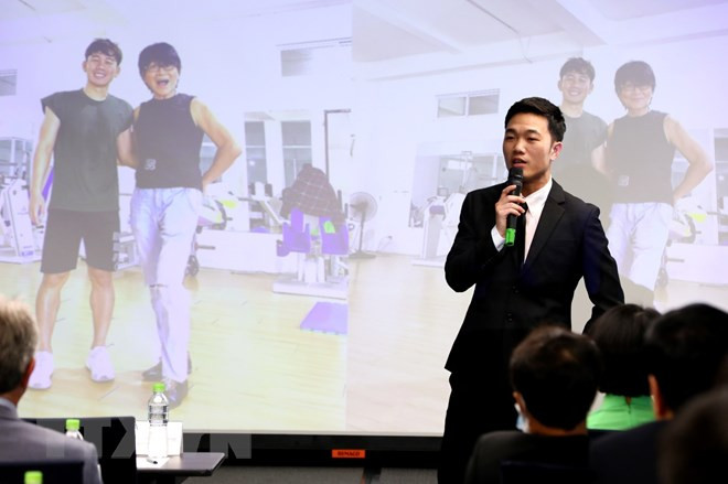 Trong suốt thời gian ở Hàn Quốc, trong Xuân Trường luôn đau đáu những câu hỏi "Tại sao lại không phải là Việt Nam?", "Tại sao mình phải đến đất nước xa xôi đến thế để điều trị phục hồi chấn thương?".