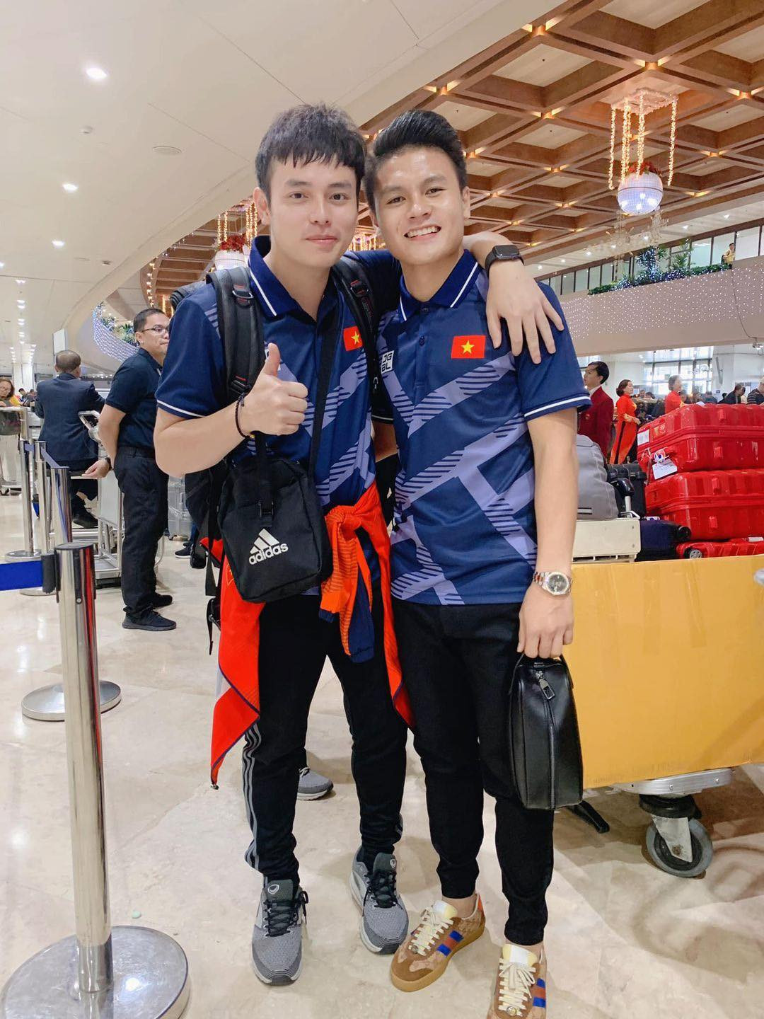 Vũ Anh Thắng thường gọi HLV Park là "sếp lớn" và thường đùa rằng sẽ "mách sếp" khi bị các cầu thủ trong đội trêu chọc.