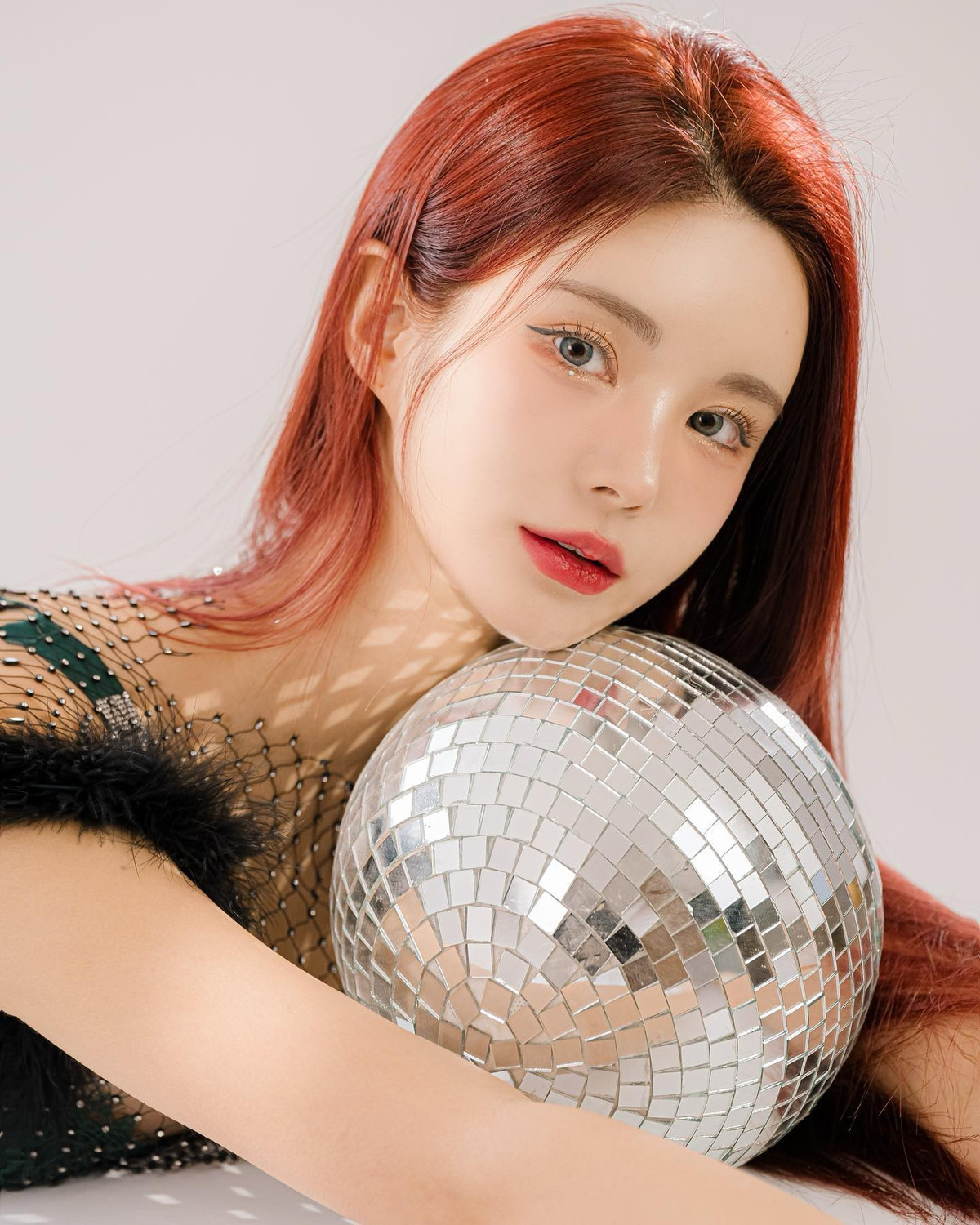 Tại phiên tòa, nữ DJ xứ Hàn cũng bày tỏ sự hối hận: "Tôi không thể từ chối rượu được mời trong bữa tiệc nên đã uống quá mức cho phép và thực hiện hành động vô trách nhiệm. Tôi đã suy ngẫm về nỗi đau mà mình gây ra cho nạn nhân".