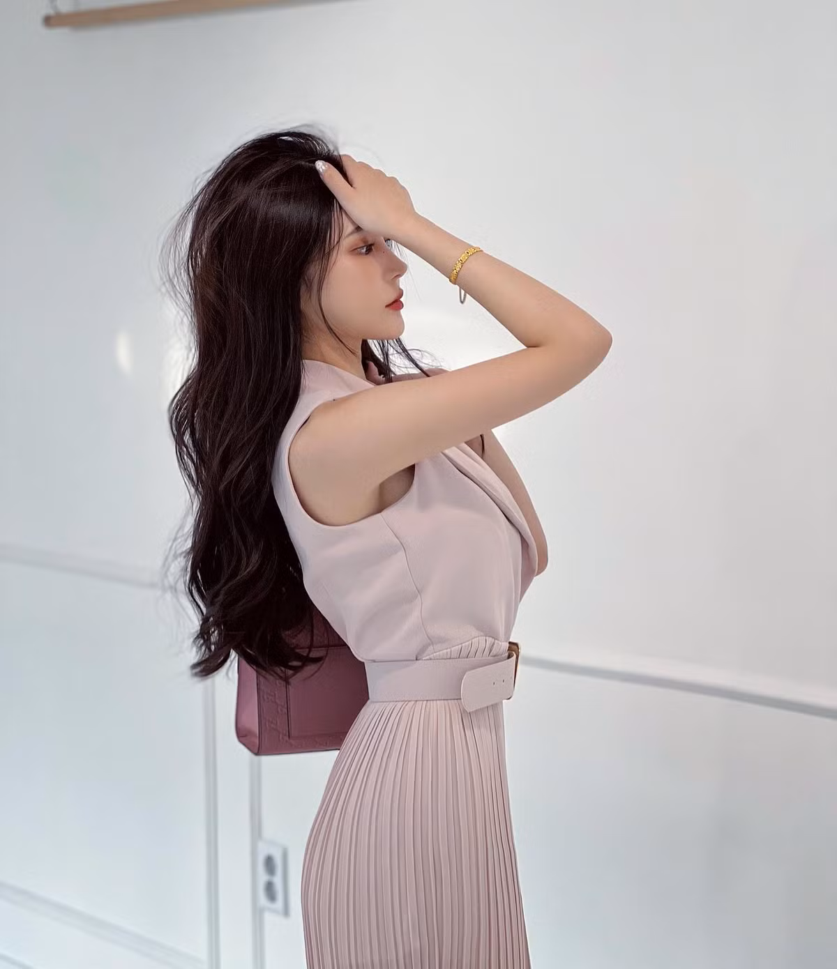 Vụ tai nạn giao thông xảy ra vào tháng 2/2024. DJ Yesong uống rượu say, nồng độ cồn trong máu cô lên đến 0,221%, vượt xa mức giới hạn cho phép theo quy định của luật pháp Hàn Quốc.