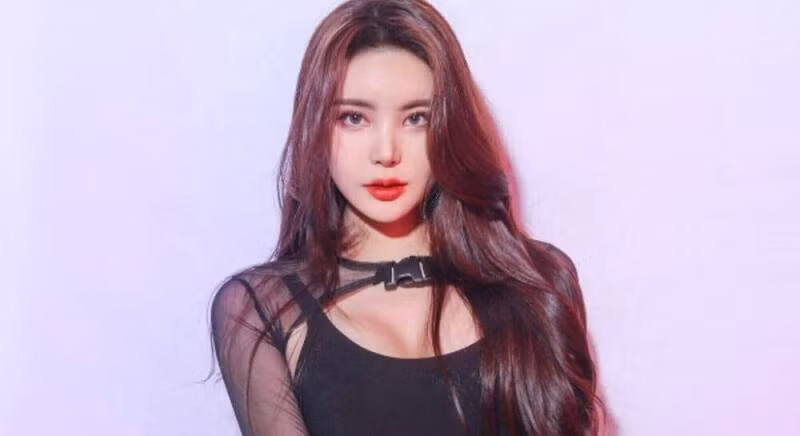 Hồ sơ của cảnh sát điều tra cho hay, Yesong cố gắng bỏ trốn khỏi hiện trường vụ va chạm đầu tiên trước khi đâm vào tài xế giao hàng khiến ông tử vong.