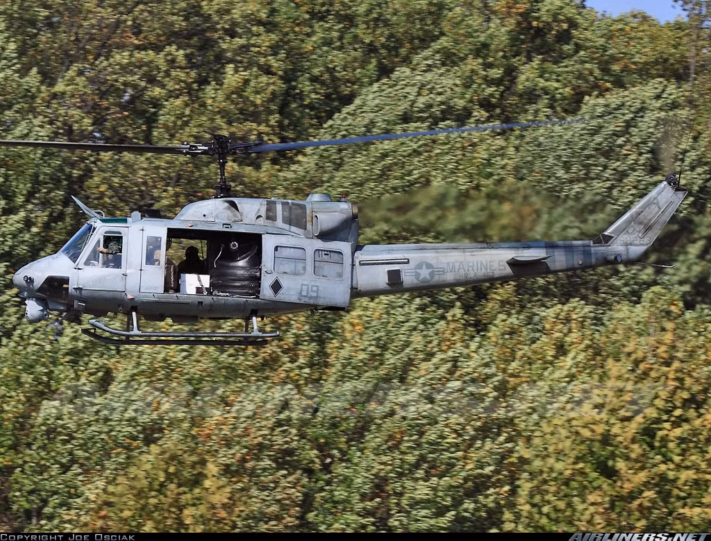 UH-1N Twin Huey là phiên bản cải tiến lớn của dòng trực thăng huyền thoại UH-1 Huey, nó được phát triển ngay khi cuộc chiến tranh Việt Nam vẫn đang diễn ra khốc liệt. Một số lượng nhỏ UH-1N đã từng được triển khai tới căn cứ ở vịnh Cam Ranh khi mà Mỹ còn đóng quân tại đây.