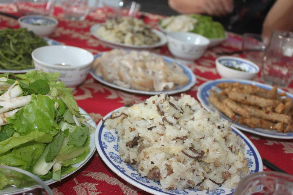 Xôi vịt, một đặc sản Phú Yên thơm ngon, béo ngậy.