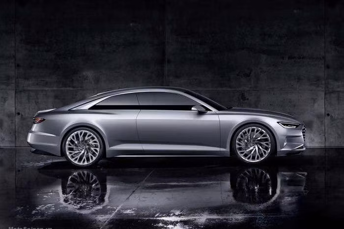 Thiết kế của Audi A9 nổi bật với bộ la-zăng làm bằng hợp kim đa chấu, kích thước lớn 22 inch, cùng tông màu sơn bạc ấn tượng.