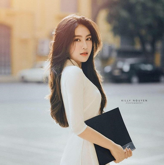 Nu sinh mac quan phuc di thi hop hon cu dan mang-Hinh-4