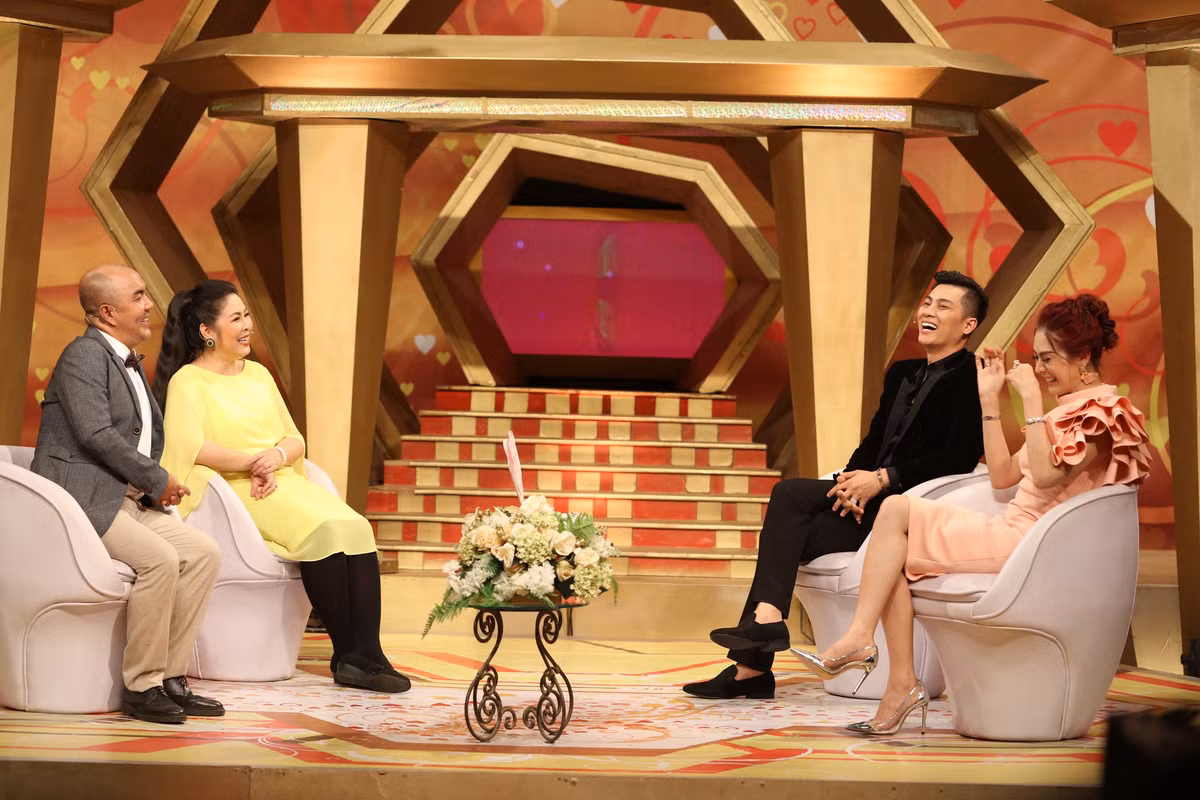 Lam Khanh Chi tiet lo chuyen yeu voi chong tre