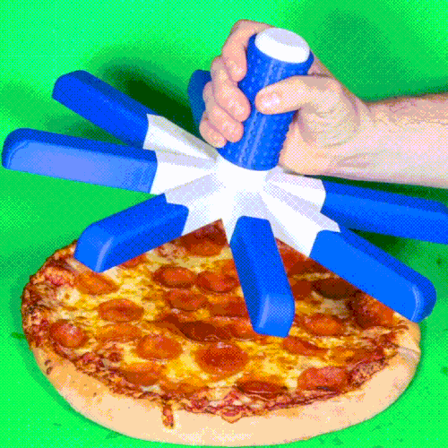 Slice Slicer Dụng cụ cắt bánh pizza vô cùng đơn giản. Chỉ cần cầm dụng cụ và nhấn mạnh vào miếng pizza theo chiều thẳng đứng là đã có thể cắt ra được thành 8 miếng vừa ăn.