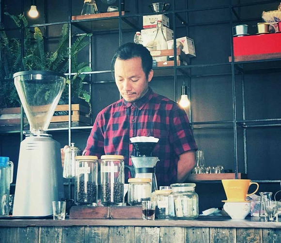 Vo chong rapper Tien Dat ban nha 4 ty chi de mua…may rang ca phe?-Hinh-3