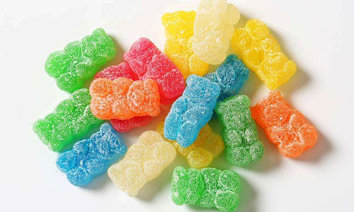 Những lúc cơ thể mệt mỏi đói khát cơ thể sẽ hấp thụ đường một cách tốt nhất. Ăn đường vào thời điểm này sẽ giúp bạn nhanh chóng dịu qua cơn đói. Tuy nhiên cần phải chú ý không được ăn quá nhiều đường hoặc đồ ngọt vào lúc này.