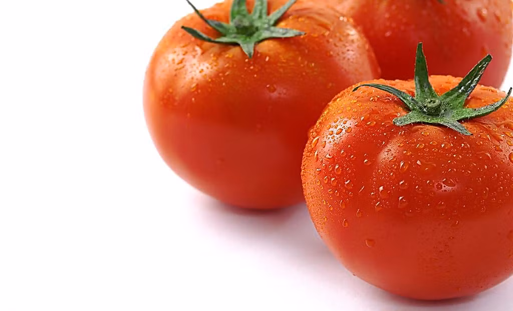 Lycopene có trong cà chua có thể làm sạch các gốc tự do, cải thiện khả năng đề kháng của tiền liệt tuyến.