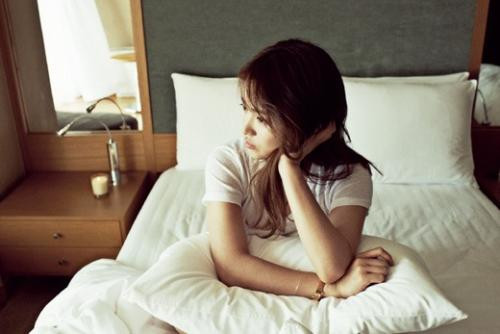 Mát xa vùng mặt dùng hai lòng bàn tay xoa vào nhau cho nóng rồi mát xa vùng mặt, kích thích tuần hoàn máu, giúp đẹp da, chống lão hóa, kiên trì có thể giúp ngăn ngừa được cảm lạnh.