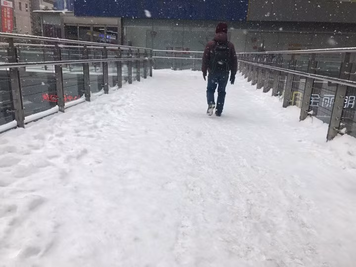 Tuyết đang rơi trở lại ở Thường Châu lúc 7h45 và đang diễn biến rất xấu.