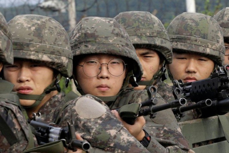 Từ đầu tháng 6, Triều Tiên liên tục chỉ trích Hàn Quốc vì không ngăn chặn các nhà hoạt động thả truyền đơn qua biên giới.