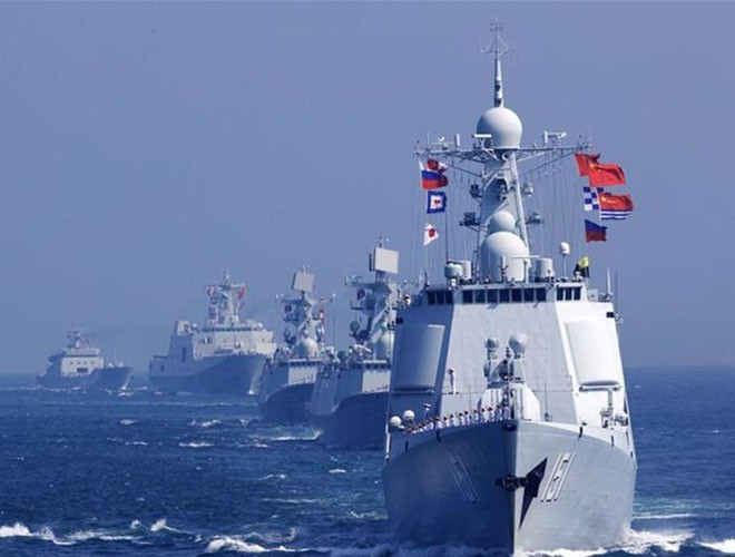 Nhưng điều kiện bao trùm hơn cả, động lực chính cho cuộc đối đầu này là sự cân bằng quyền lực đang thay đổi giữa Trung Quốc và Ấn Độ, đặc biệt là việc Trung Quốc mở rộng sức mạnh hàng hải ở Ấn Độ Dương, giảm bớt lợi thế địa lý của Ấn Độ.