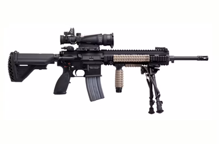 Sau Mỹ và mới đây là quân đội Pháp đã chọn HK-416 thay thế cho huyền thoại Famas. Ngoài ra, súng trường tấn công HK-416 còn được hơn 20 quốc gia chọn để trang bị cho các lực lượng đặc biệt trong đó có Nhật Bản, Hàn Quốc, Úc, Anh, Malaysia, Ý…