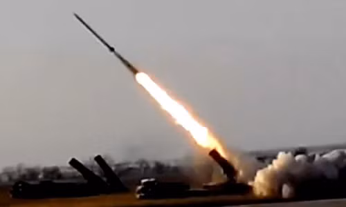 phao phan luc ukraine ban du doi o mien dong hinh anh