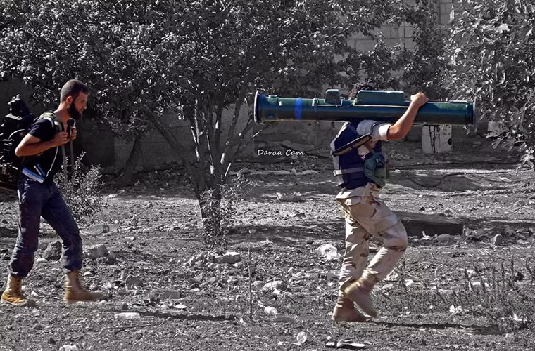 HJ-8 là tổ hợp tên lửa chống tăng có điều khiển thế hệ 2 do Trung Quốc sản xuất từ năm 1984 tới ngày nay. Nó được trang bị đạn tên lửa nặng tới 25kg, dài 1,56m, lắp động cơ đẩy nhiên liệu rắn cho tầm bắn 3.000-6.000m (tùy phiên bản), sử dụng phương thức dẫn đường qua dây (các biến thể mới nhất dùng hệ dẫn đường lade bán tự động). Đạn tên lửa thường lắp đầu nổ lõm lớn hoặc đầu nổ kiểu tandem vì thế lớp giáp của T-72 quân đội Syria hầu như khó có thể chống chịu nổi.